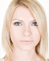 Tattooed Euro model Karina Grand freeing juicy ass from thong and shorts