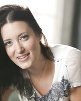 Barely legal Kimberly Kane strips naked and poses her sexy body