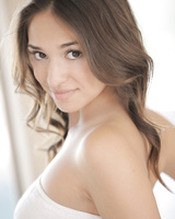 White solo girl Sara Luvv proudly displays her landing strip pussy