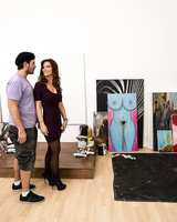 Slutty anal cougar in stockings Syren De Mer enjoys some rough fuck