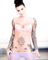 Ink queen Felicity Feline goes ass to mouth in mauve pantyhose