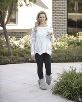 Hot MILF with great body shapes Cherie takes off tight leggings and nudes tits