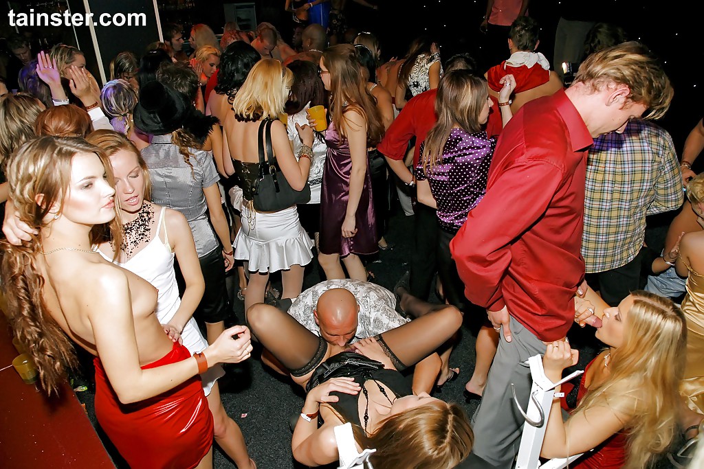 Male strippers get called over to all female party and an orgy breaks out