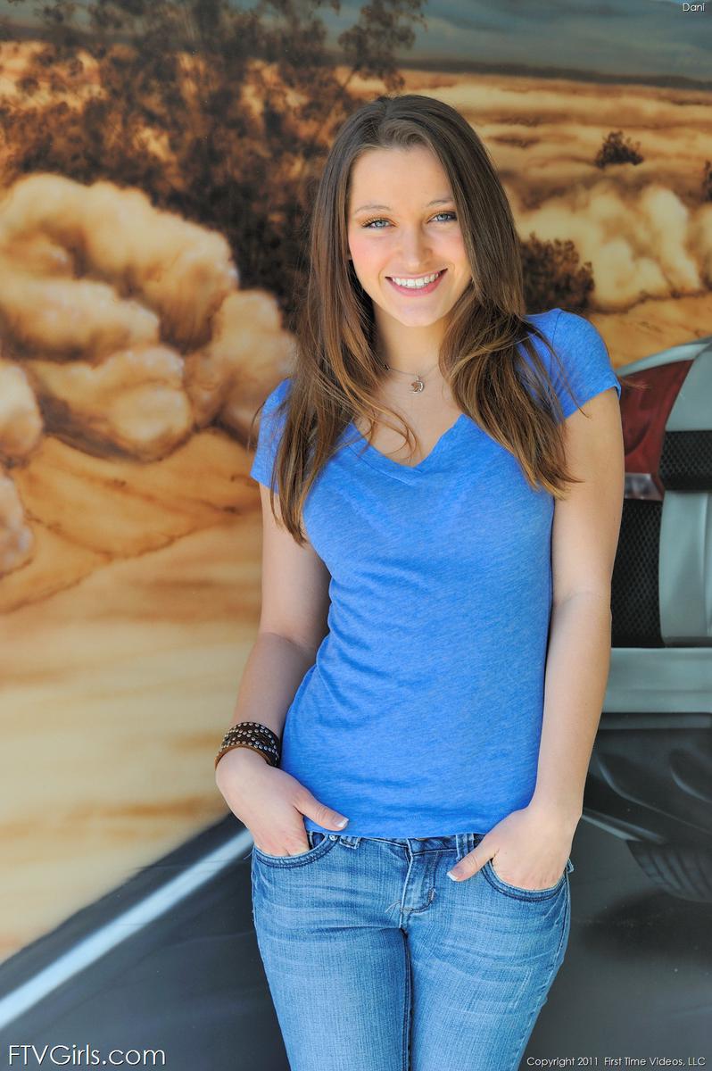 Dani Daniels! Out of the Jeans