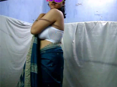 Big Breasted Indian MILF Savita Bhabhi