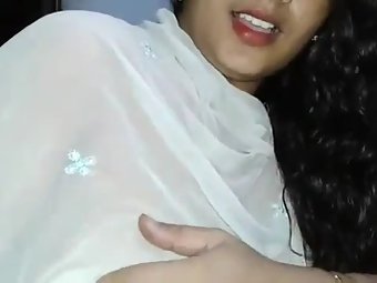 340px x 255px - Sexy Mallu Divya Bhabhi XXX Porn Showing Indian Tits | DixyPorn.com