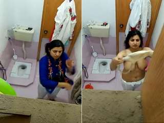 Pakistani Xxx Hidden Cam Bathroom - Today Exclusive- Super Hot look Pak Girl Bathing Record by | DixyPorn.com