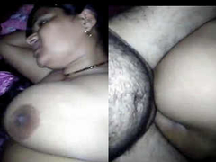 Indian Bhabi Showing her Boobs and pussy