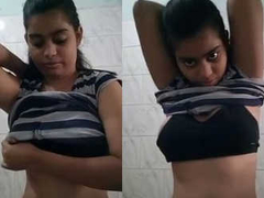 Desi girl removes her clothes because she wants to put on her sexiest XXX move