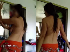 Dancing Desi girl is naked and she is moving her body like a good XXX harlot