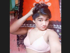Adorable Desi girl with a pretty face and natural boobs is seducing you XXX