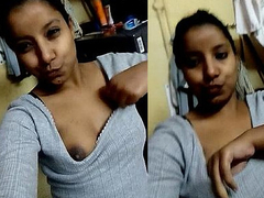Desi girl enjoys taking some XXX selfies while flashing her juicy natural tits