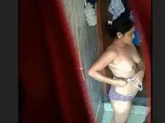 Desi Girl Caught Full Nude While Bathing Outside By A Hidden Camera - XXX Video